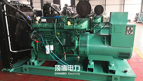 200KW沃尔沃柴油发电机组 200KW沃尔沃柴油发电机组